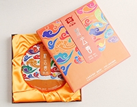 Шу Пуэр лепешка в подарочной коробке 2014 год, 360 гр