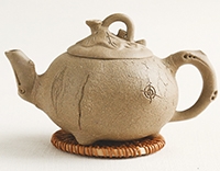 Чайник глиняный, исинский "Лотос"
160 мл