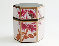 Средняя баночка
для чая жестяная