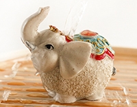 "Слоник" - фигурка, меняющая цвет