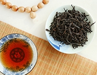 Утёсный красный чай из Фуцзяня 
(Уйи Хун Ча) 25 гр