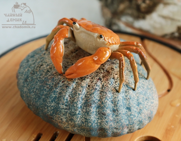 "Краб на ракушке" - фигурка, меняющая цвет